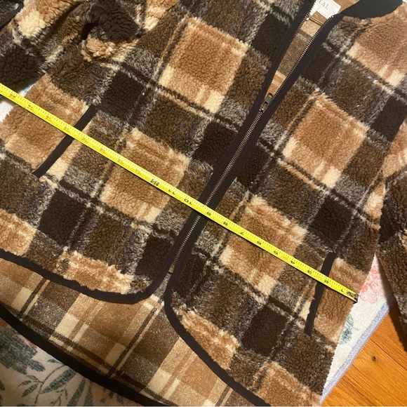 THE GREAT. Sherpa Bomber in Woodsmoke Plaid - Picture 12 of 13